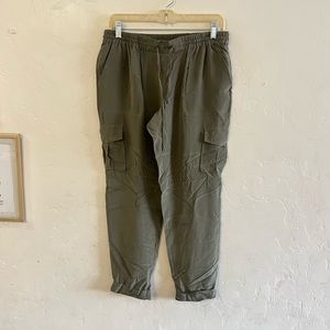 Joie Olive Green Silk Cargo Style Pants Small